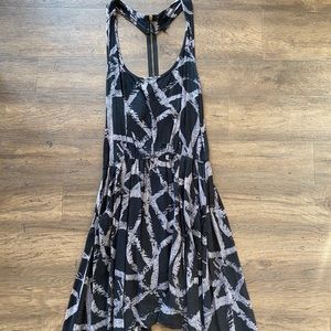 2/$30 Lulus honey punch brand black printed dress small?
